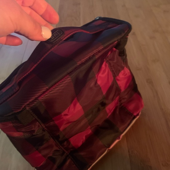 Lug Dolly Cosmetic Caae - Picture 2 of 3